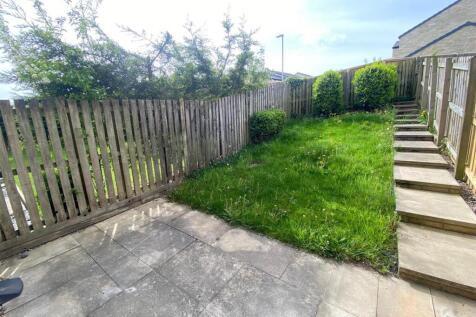 REAR GARDEN.jpg