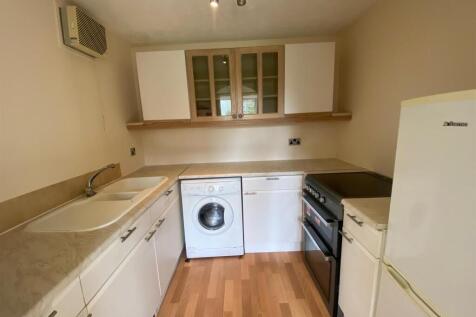 KITCHEN.jpg
