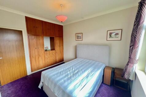 Bramleys Estate Agents - Lidgett Lane - Skelmantho