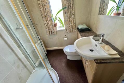 Bramleys Estate Agents - Lidgett Lane - Skelmantho