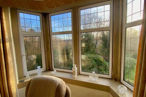 bay window.jpg