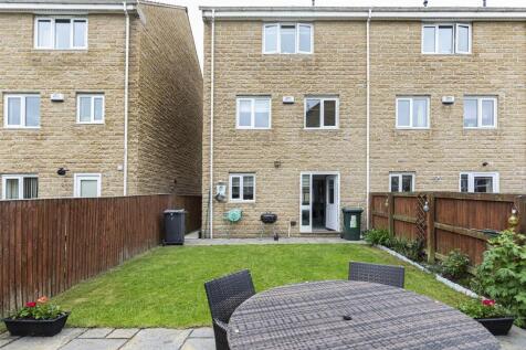 Bramleys Estate Agents - Tithefields (36).jpg