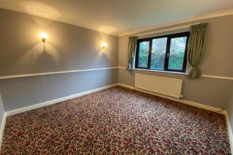 ROOM 1.jpg