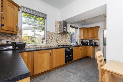 Bramleys Estate Agents - Le Marchant Avenue - Lind