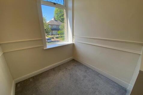 BEDROOM.jpg