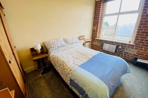 bed 2.jpg