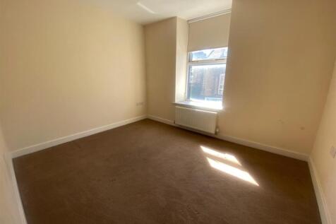 BEDROOM.jpg