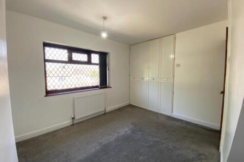 MASTER BEDROOM.jpg