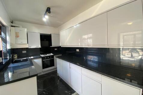 KITCHEN 1.jpg