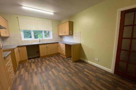 KITCHEN 1.jpg