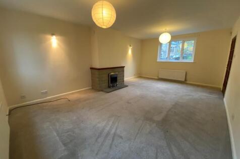 LOUNGE 1.jpg