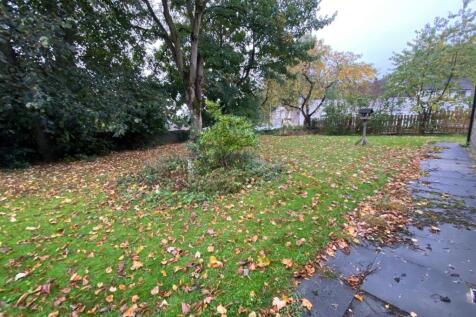 GARDEN SIDE.jpg