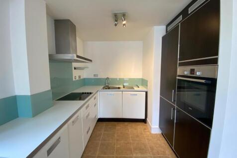 KITCHEN 1.jpg