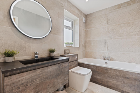 148 Quarmby Rd, Huddersfield 22_297.png