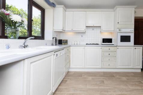 Bramleys Estate Agents - Butts Road - Farnley Tyas