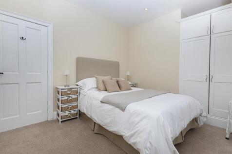 Bramleys Estate Agents - Farnley Tyas - Huddersfie