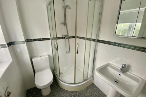 EN SUITE 1.jpeg