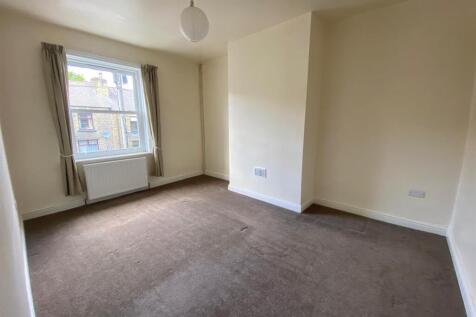 MASTER BEDROOM.jpg