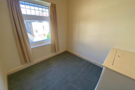 Bedroom 3.jpg