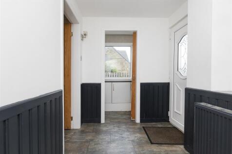 Bramleys Estate Agents - West Lodge Crescent - Ain