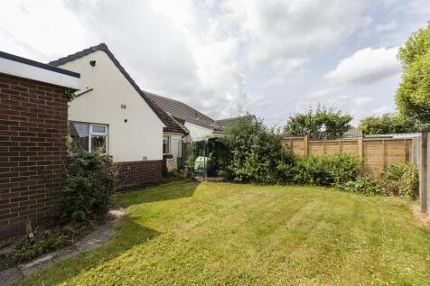Bramleys Estate Agents - West Lodge Crescent - Ain
