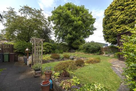 Bramleys Estate Agents - Kaye Lane - Almondbury (2