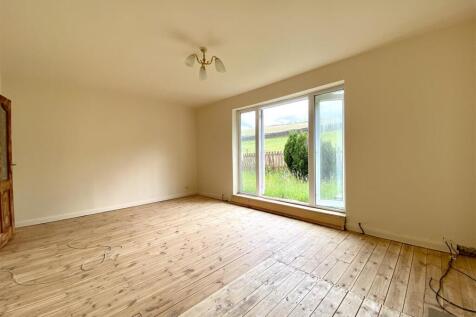 Bramleys Estate Agents - Heath Close - Linthwaite 