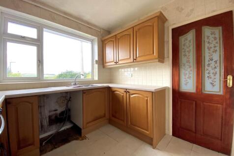 Bramleys Estate Agents - Heath Close - Linthwaite 