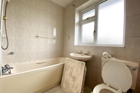 Bramleys Estate Agents - Heath Close - Linthwaite 