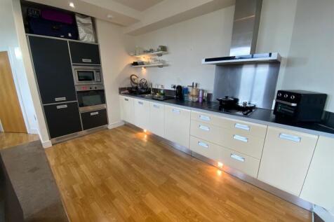 kitchen 2.jpg