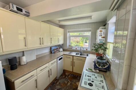 kitchen (2).jpg