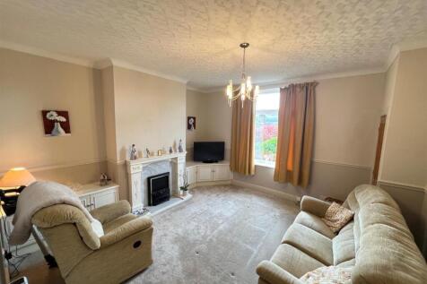Bramleys Estate Agents - Cliffe End Road - Quarmby