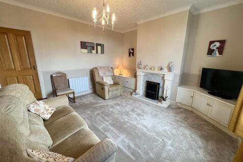 Bramleys Estate Agents - Cliffe End Road - Quarmby