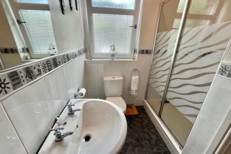 Bramleys Estate Agents - Cliffe End Road - Quarmby
