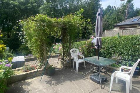 new rear patio.jpg
