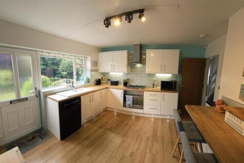 Bramleys Estate Agents - Fenay Bankside - Fenay Br