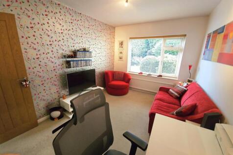 Bramleys Estate Agents - Fenay Bankside - Fenay Br
