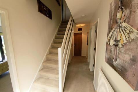 Bramleys Estate Agents - Fenay Bankside - Fenay Br