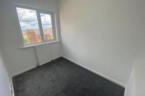 BEDROOM .jpg