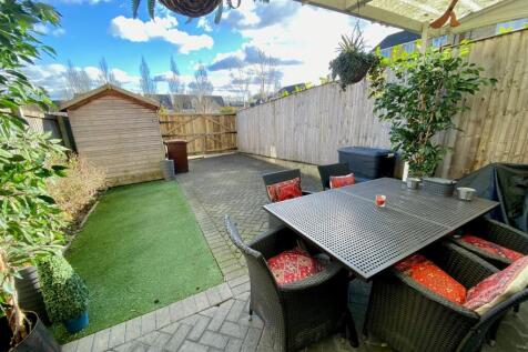 rear garden-driveway.jpg
