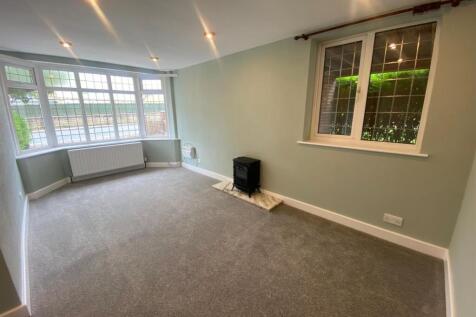 DINING ROOM.jpg