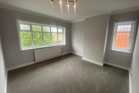 FRONT BEDROOM 2.jpg