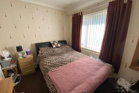 bed 1.jpg