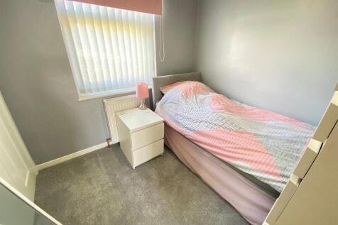 bed 3.jpg