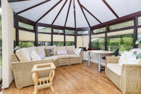 Bramleys Estate Agents - Woodsome Park - Fenay Bri