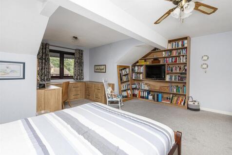 Bramleys Estate Agents - Woodsome Park - Fenay Bri