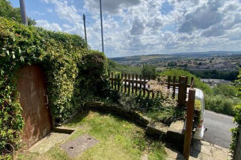 side garden with view.jpg
