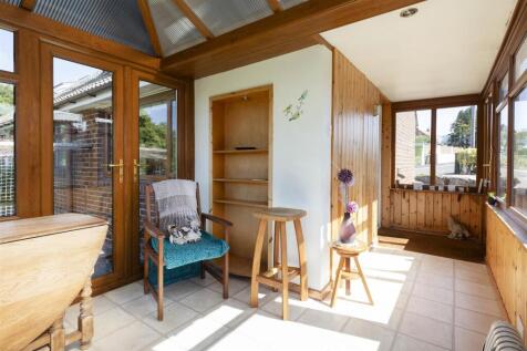 Bramleys Estate Agents - Lydgate Drive - Lepton (5