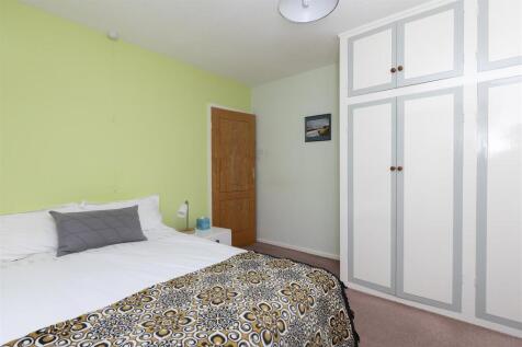 Bramleys Estate Agents - Lydgate Drive - Lepton (1