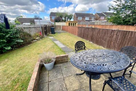 Bramleys Estate Agents - Woodlands Close- Bradley 